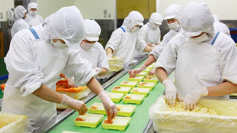 Chế biến thức ăn kèm